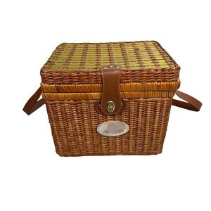 Vintage April Cornell for Silvestri Wicker Picnic Cottage Core Lined Basket